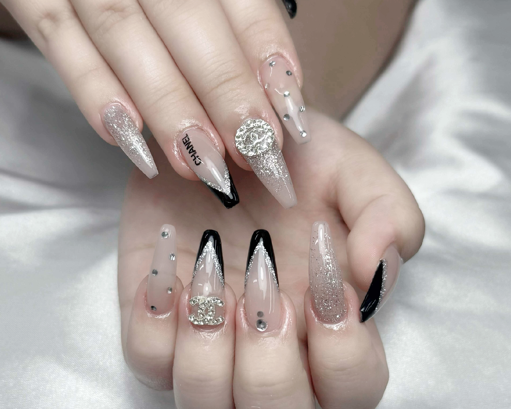 ネイリー（Nailie） - NovaNail_Namba